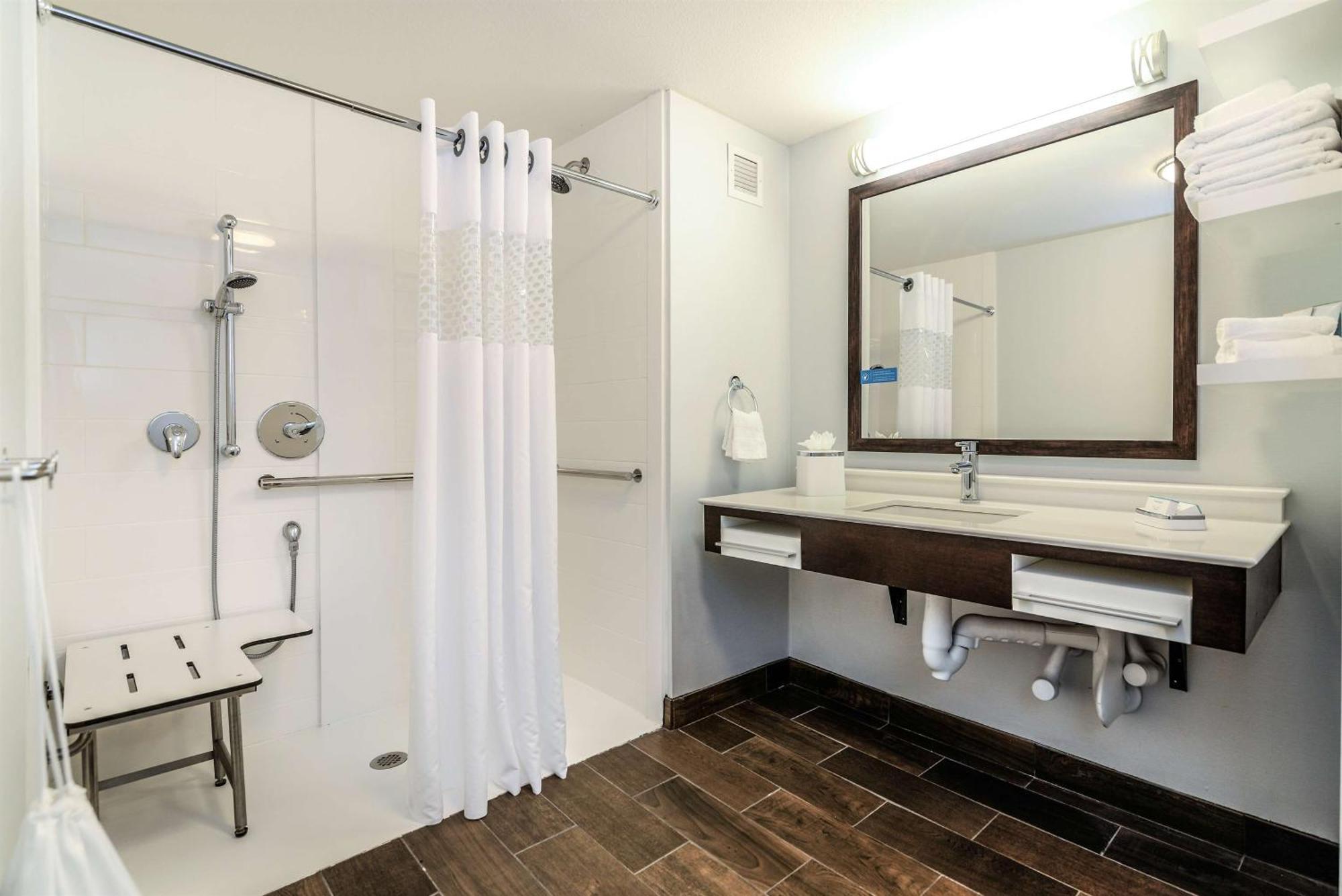 Hampton Inn Brighton Mi מראה חיצוני תמונה