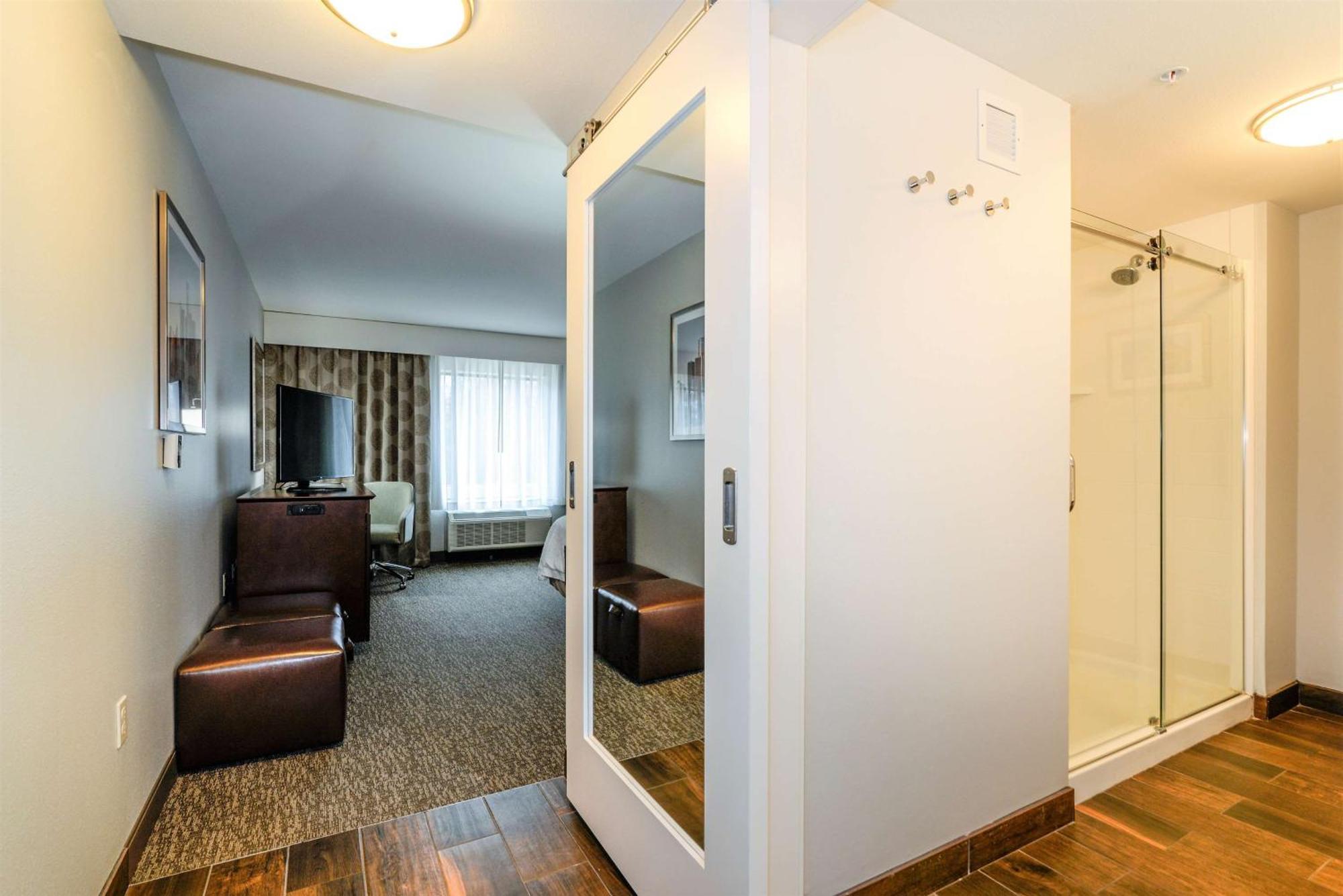 Hampton Inn Brighton Mi מראה חיצוני תמונה