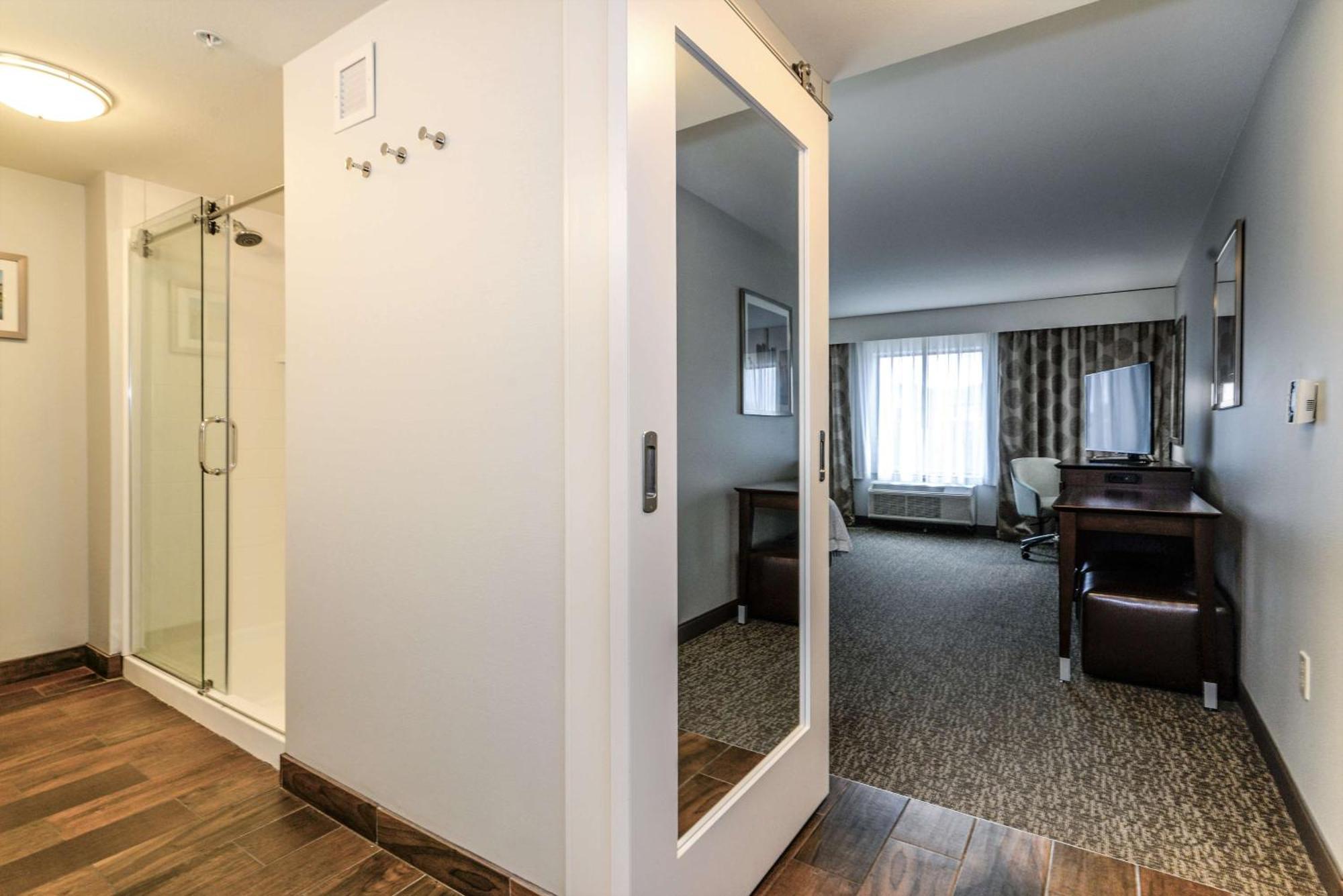 Hampton Inn Brighton Mi מראה חיצוני תמונה