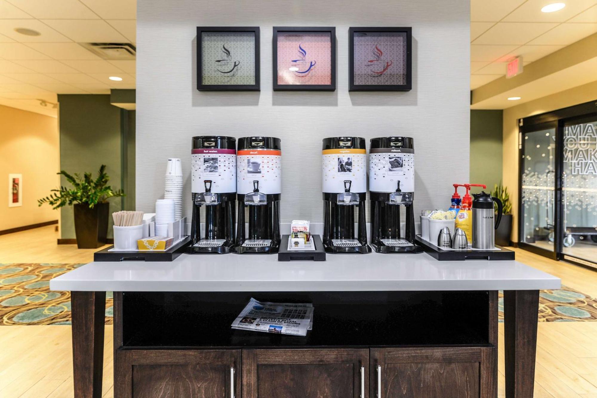 Hampton Inn Brighton Mi מראה חיצוני תמונה